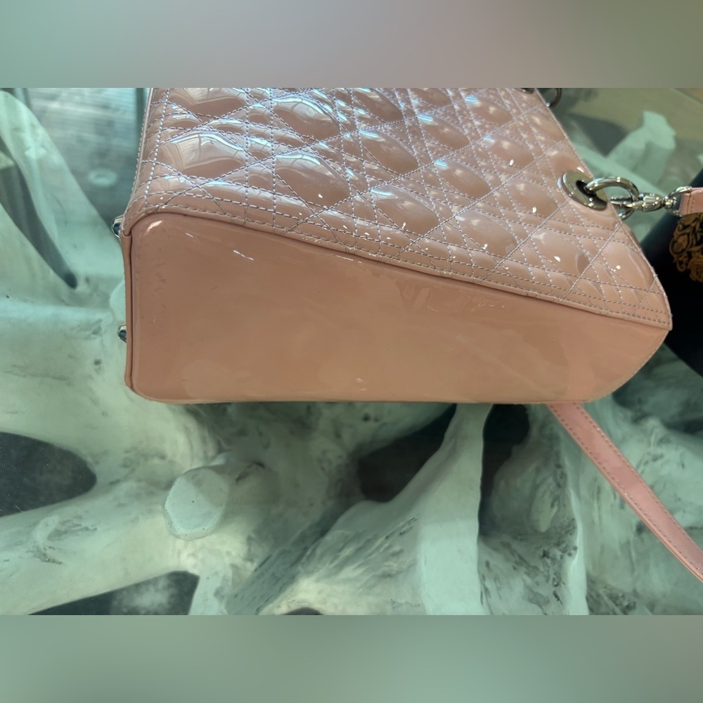 Authentic Christian Dior Lady Dior Large Top Handle Bag
in Pink Retails at$6500 - Picture 6 of 16